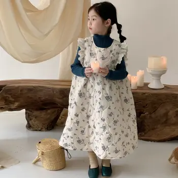 2023 Зимна корейска бебе момиче Рокля с каишка Памучна подплатена капитонираща отпечатана детска момиче рокля Цветен маншет Сладка принцеса Бел рокля Изображение