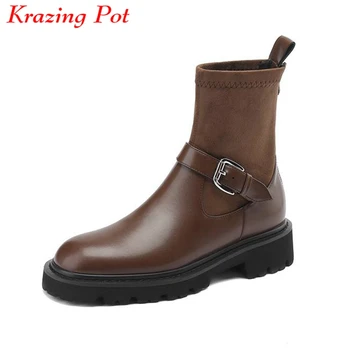 Krazing Pot Cow Leather Round Toe Thick Med Heels Chelsea Boots Winter Shoes Causal Stovepipe Metal Buckle Elastic Ankle Boots Изображение