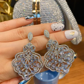 SoJewelry Дамски обеци в корейски стил с европейски и американски стил Бели диаманти Преувеличени големи обеци и обеци Изображение